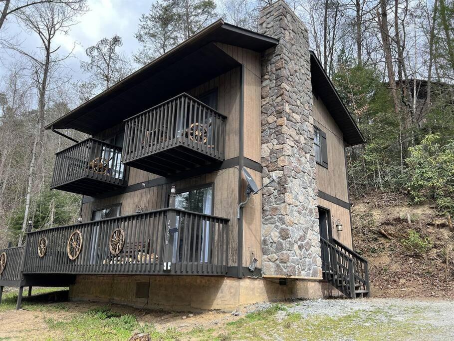 Pioneer Pass- Hot Tub, 2 Bdrm, W&D, Pets Ok Pigeon Forge Exterior foto