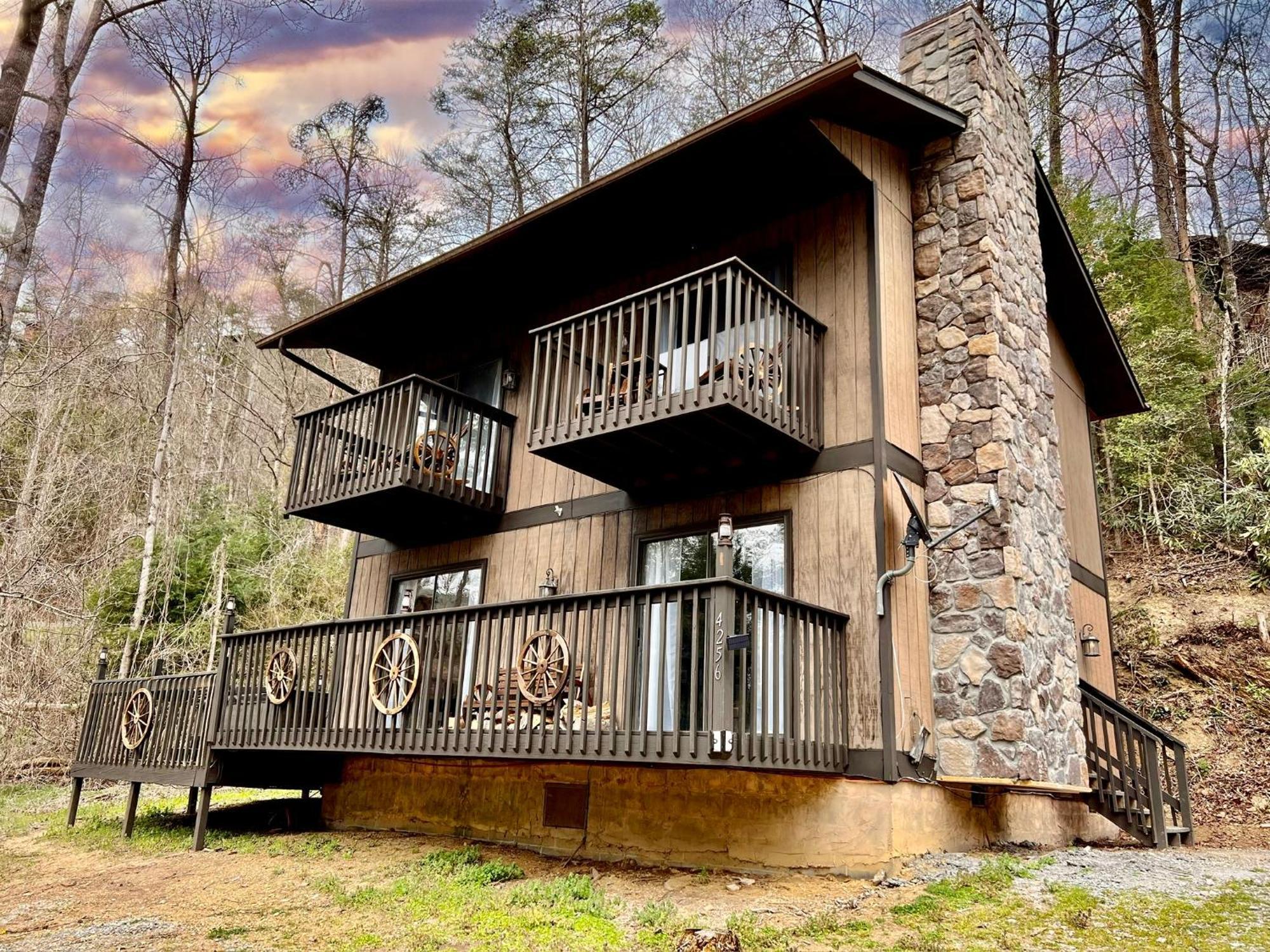 Pioneer Pass- Hot Tub, 2 Bdrm, W&D, Pets Ok Pigeon Forge Exterior foto